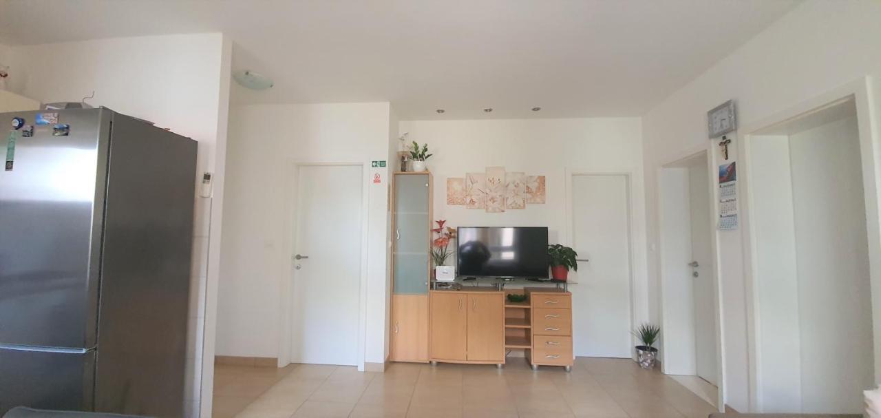 Adriatic Beach Suites Omiš Εξωτερικό φωτογραφία