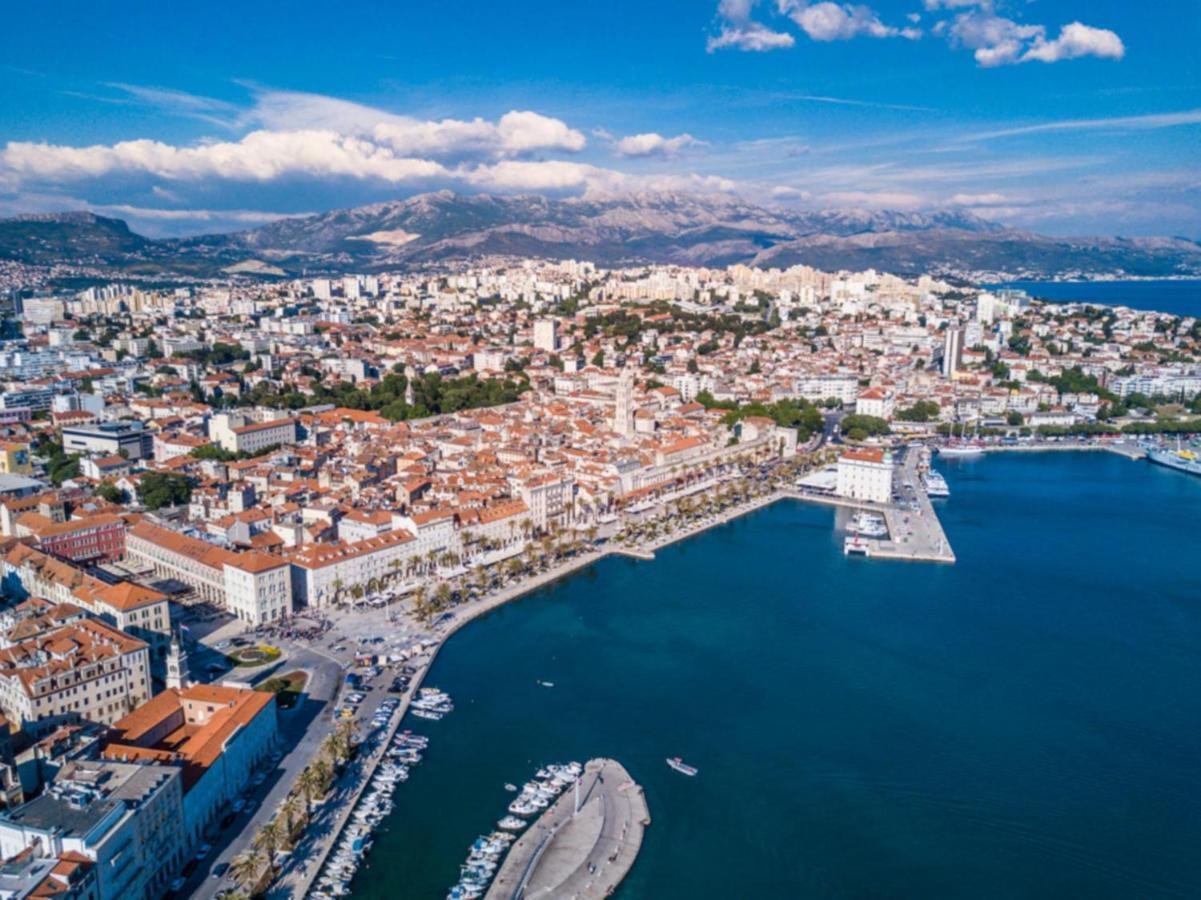 Adriatic Beach Suites Omiš Εξωτερικό φωτογραφία