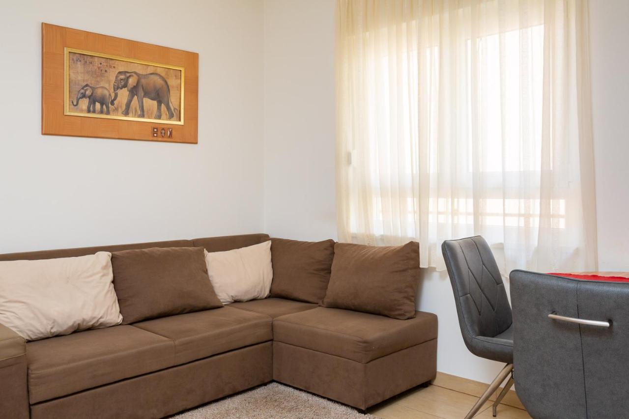 Adriatic Beach Suites Omiš Εξωτερικό φωτογραφία
