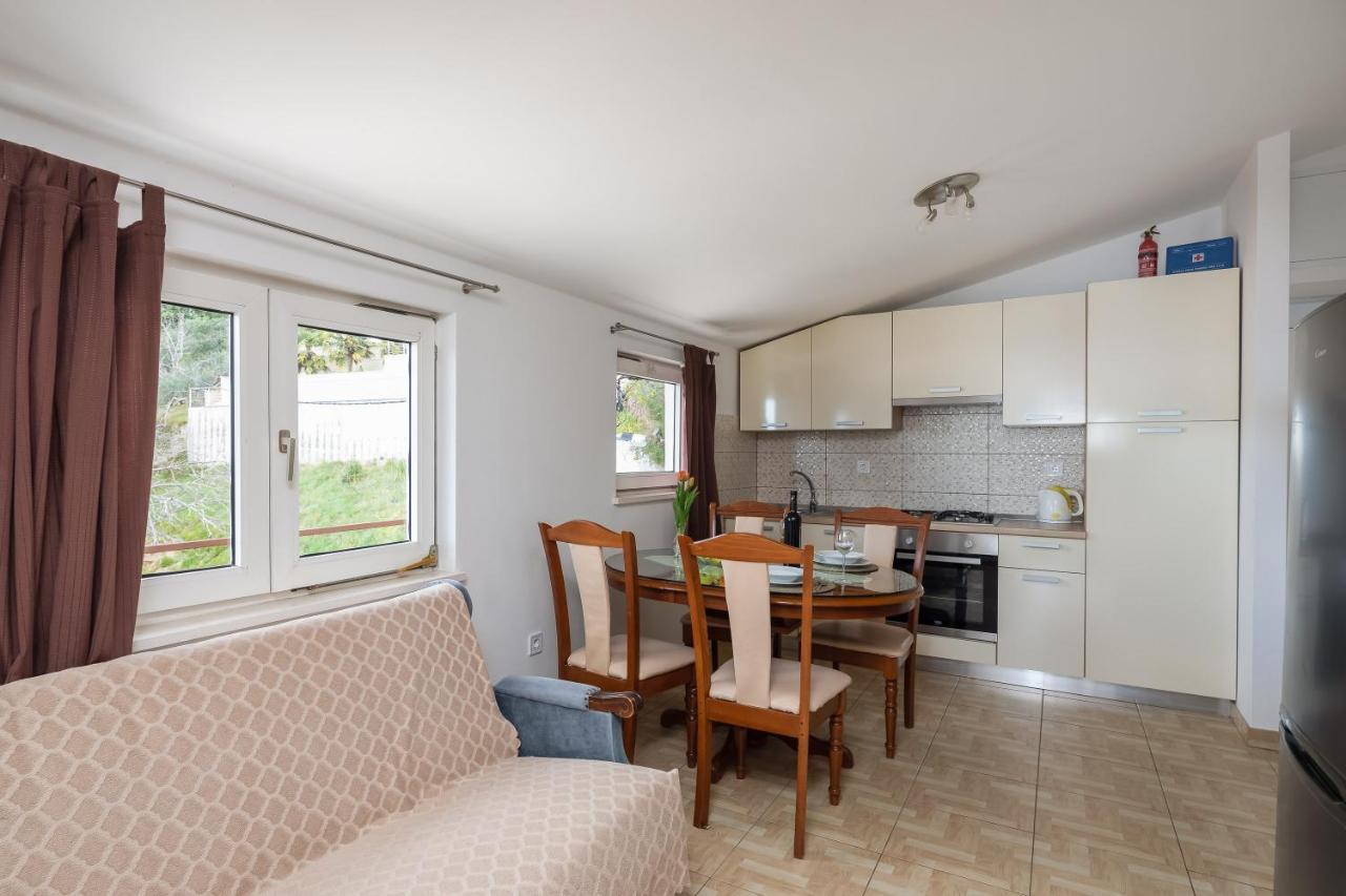 Adriatic Beach Suites Omiš Εξωτερικό φωτογραφία