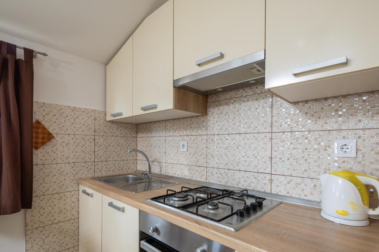 Adriatic Beach Suites Omiš Εξωτερικό φωτογραφία